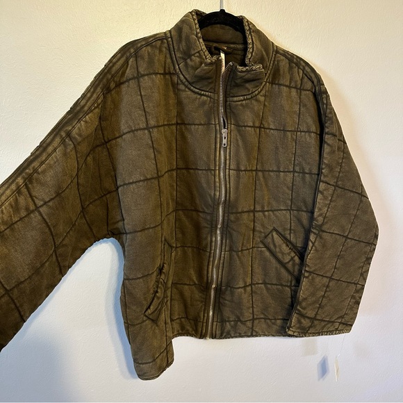 Free People Dolman Quilted Knit Jacket in Dusted Military - Picture 3 of 7